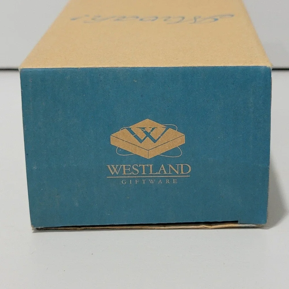 Westland Giftware Mwah! Big Ben London Magnetic Salt and Pepper Shakers NEW
